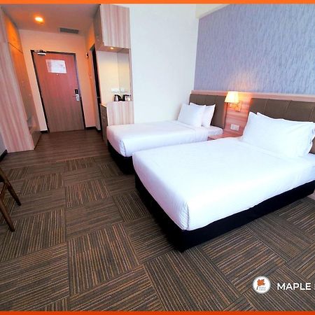 Maple Lodge Batu Pahat Eksteriør billede