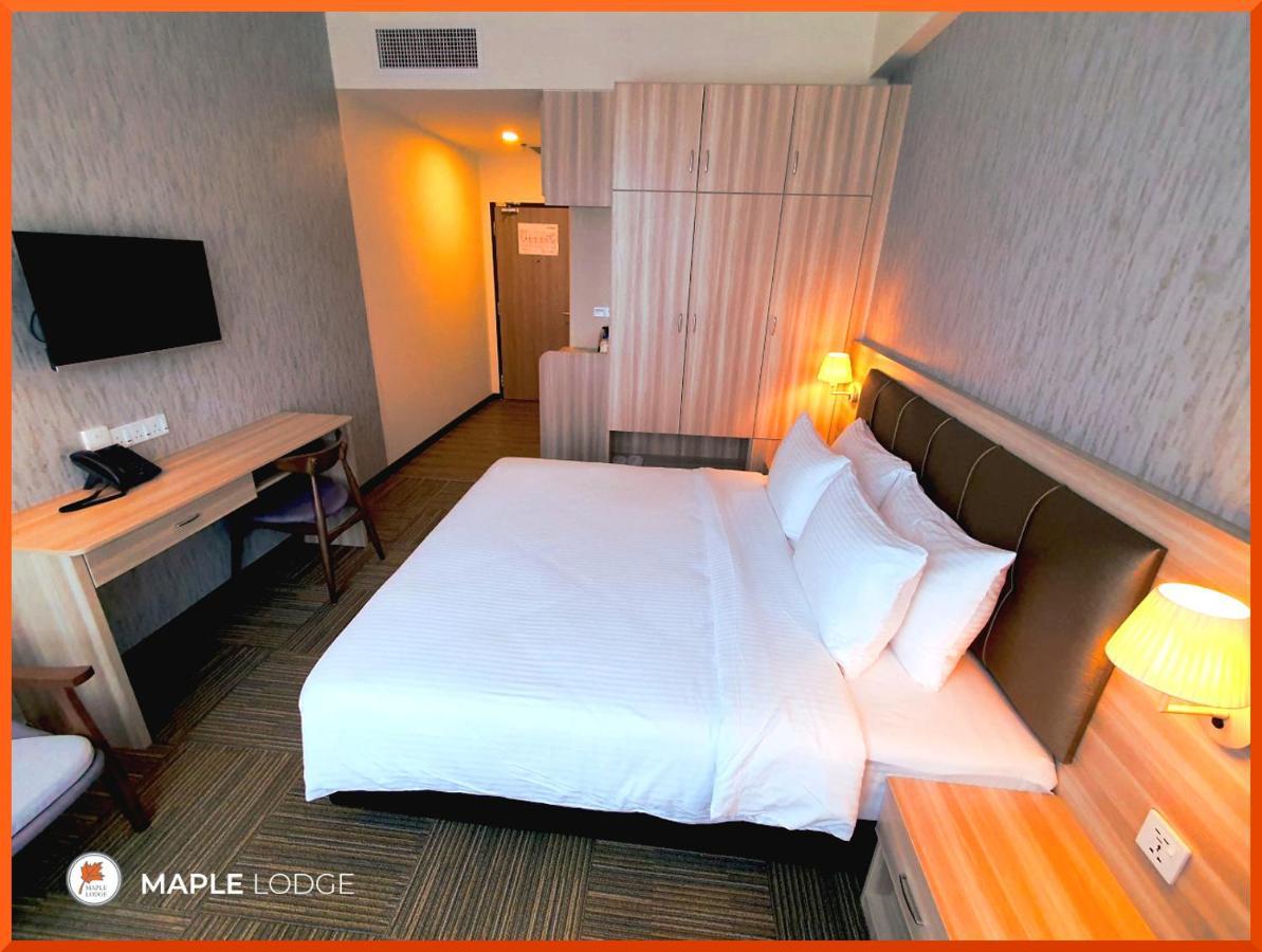 Maple Lodge Batu Pahat Eksteriør billede