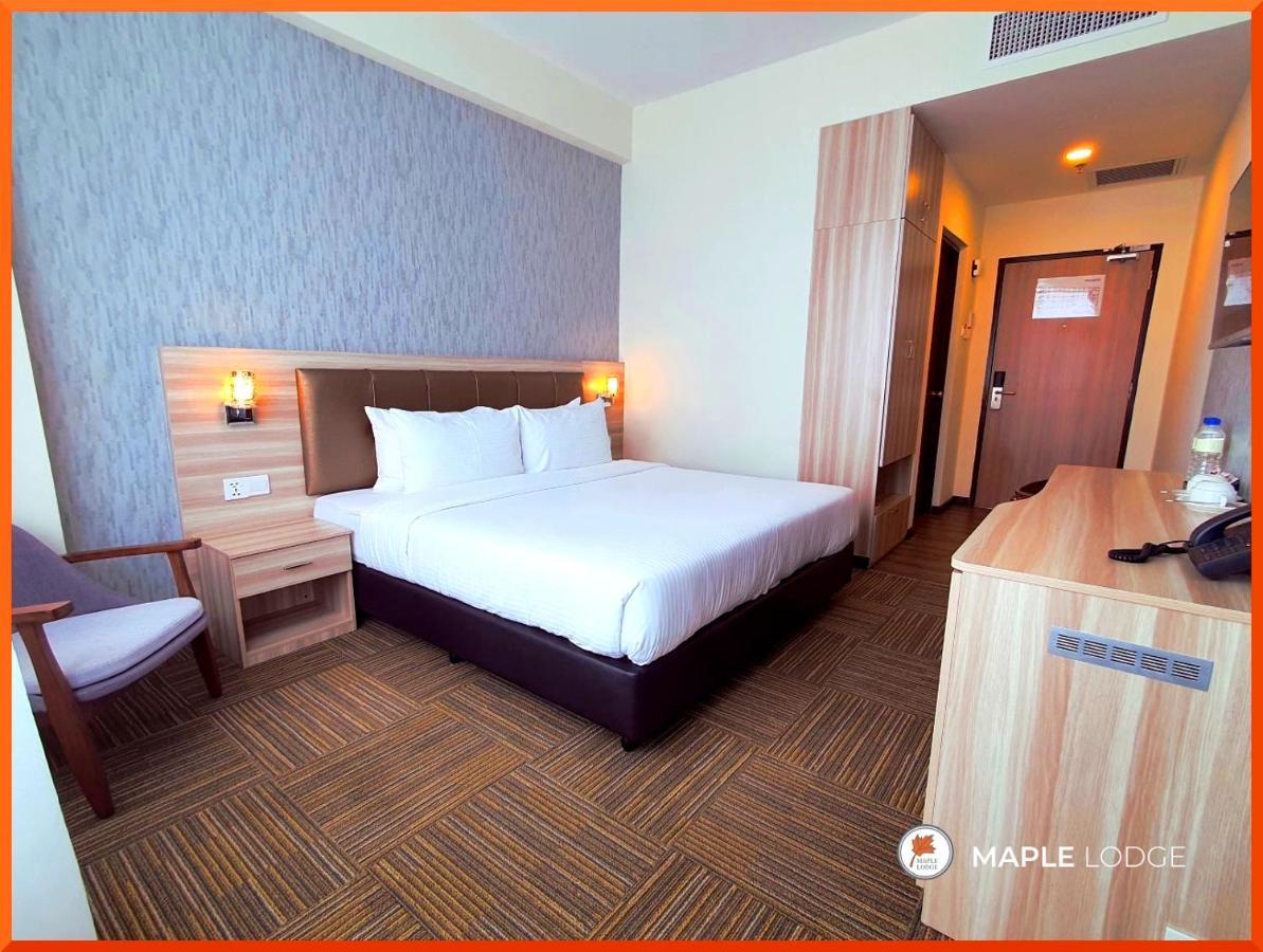 Maple Lodge Batu Pahat Eksteriør billede